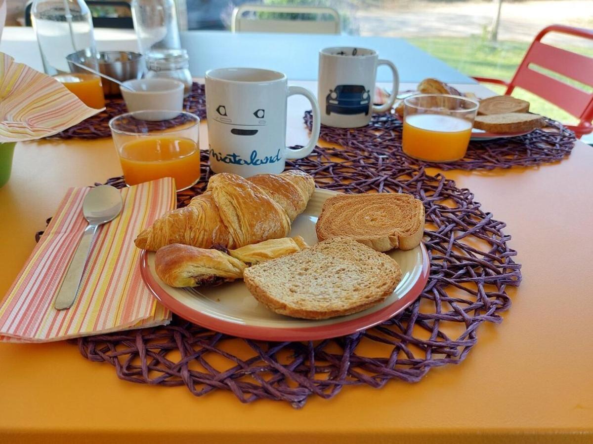Miataland Bed & Breakfast Collazzone Екстериор снимка